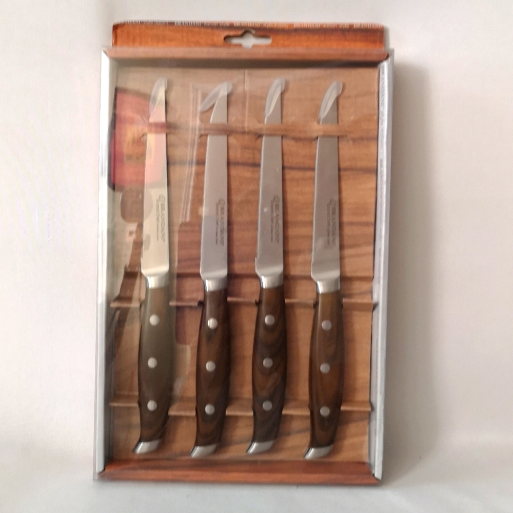 Brandani Steakhouse Set of Four Italian Style Steak Knives New in Box, Stainless